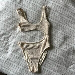 Strawberry milk mob honeymoon one piece.